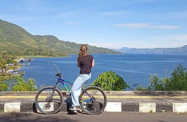 15D Overland Tour North, West and South Sumatra