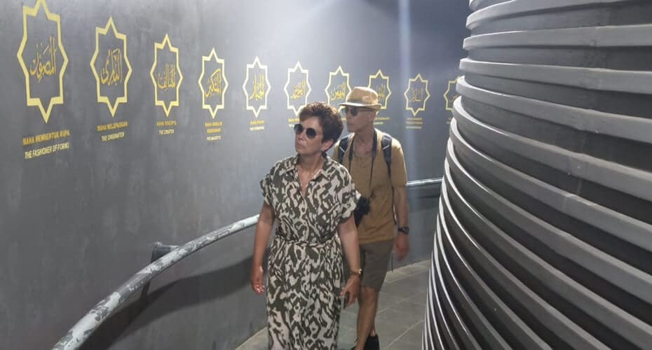 Adventure Sumatra in Museum Tsunami Aceh